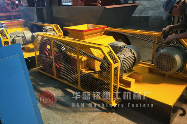 對(duì)輥破碎機(jī)